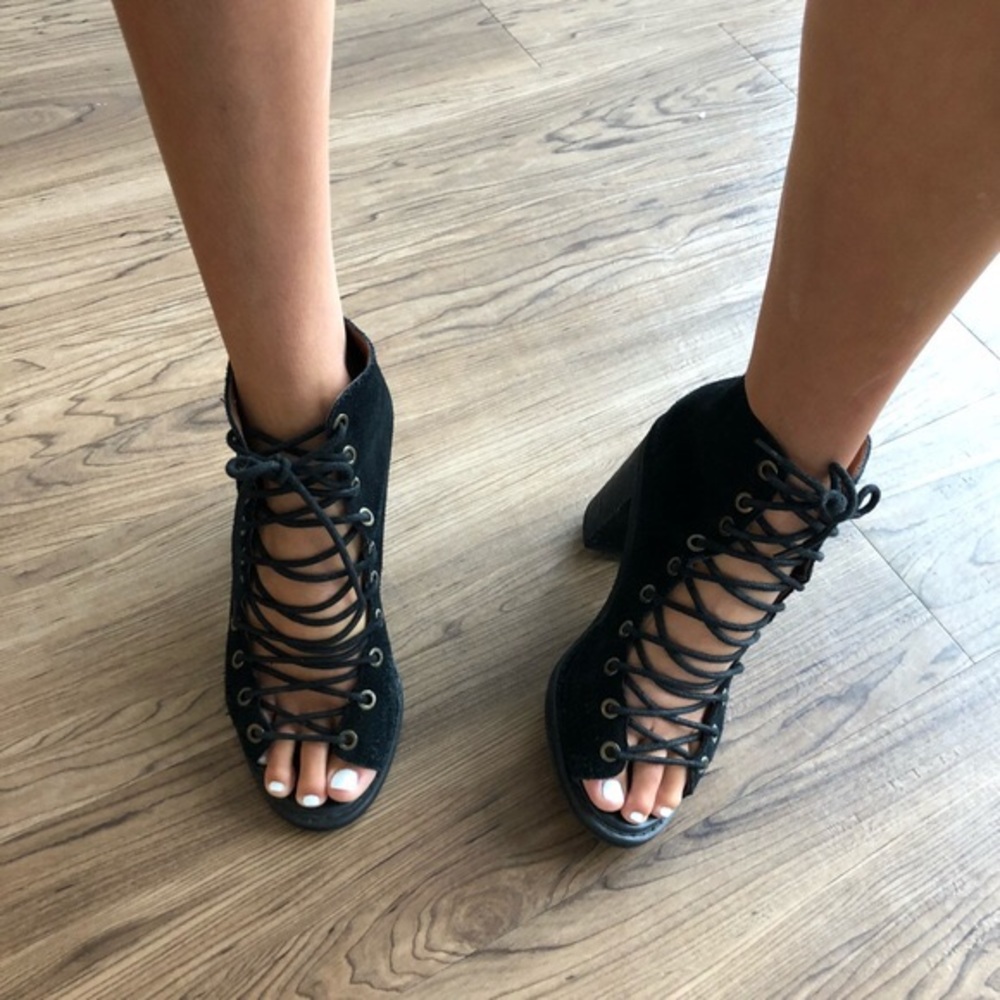 Jeffrey Campbell Cors bootie